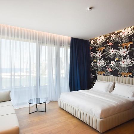 Flamingo Beach Hotel & Spa Vlore Exterior photo